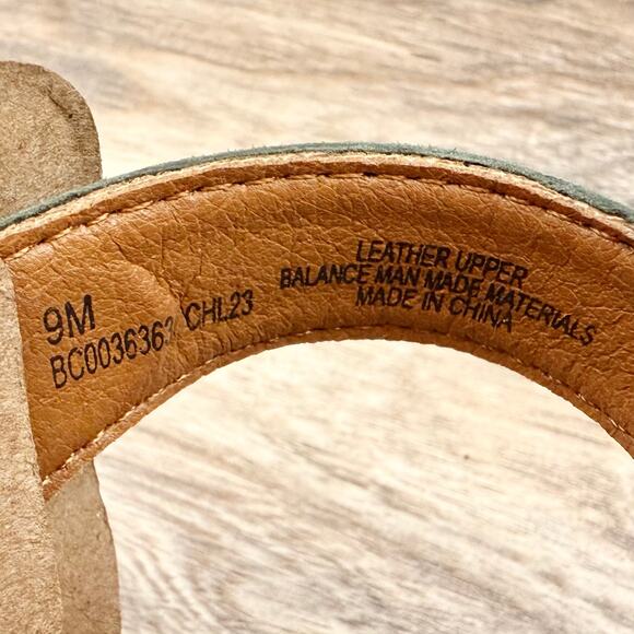 NIB BOC BORN Didi 9M 39-40 Green Suede Slingback Flat Comfort Sandal - Picture 8 of 11